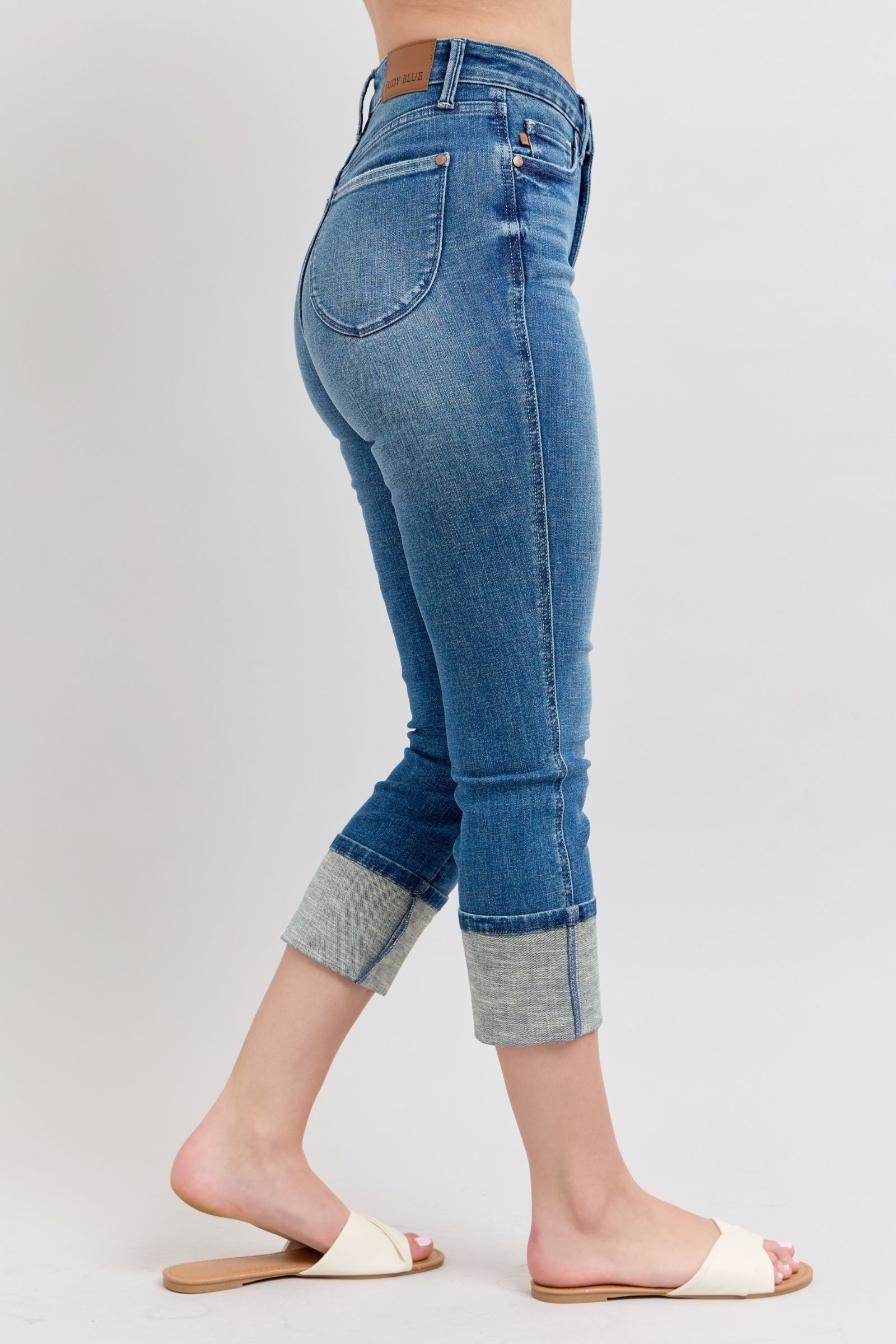 High Waist Tummy Control Back Shield Pockets & Cuff Capri
