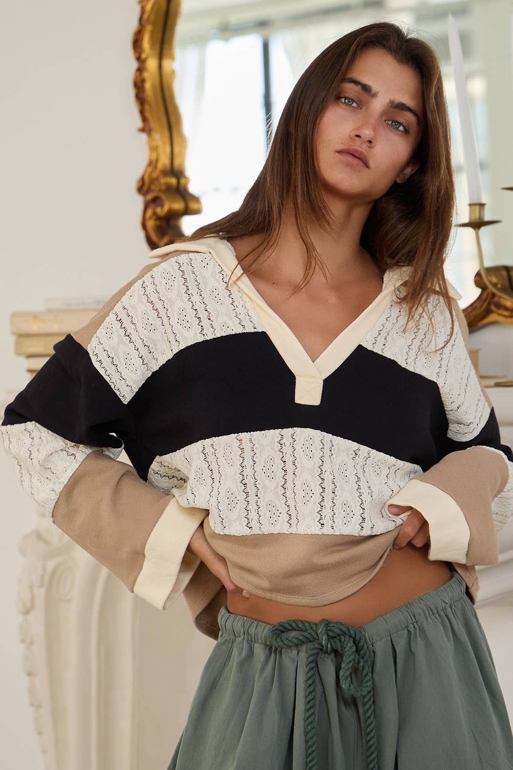 Color Block Stripe Spread Neck Collared Crop Top