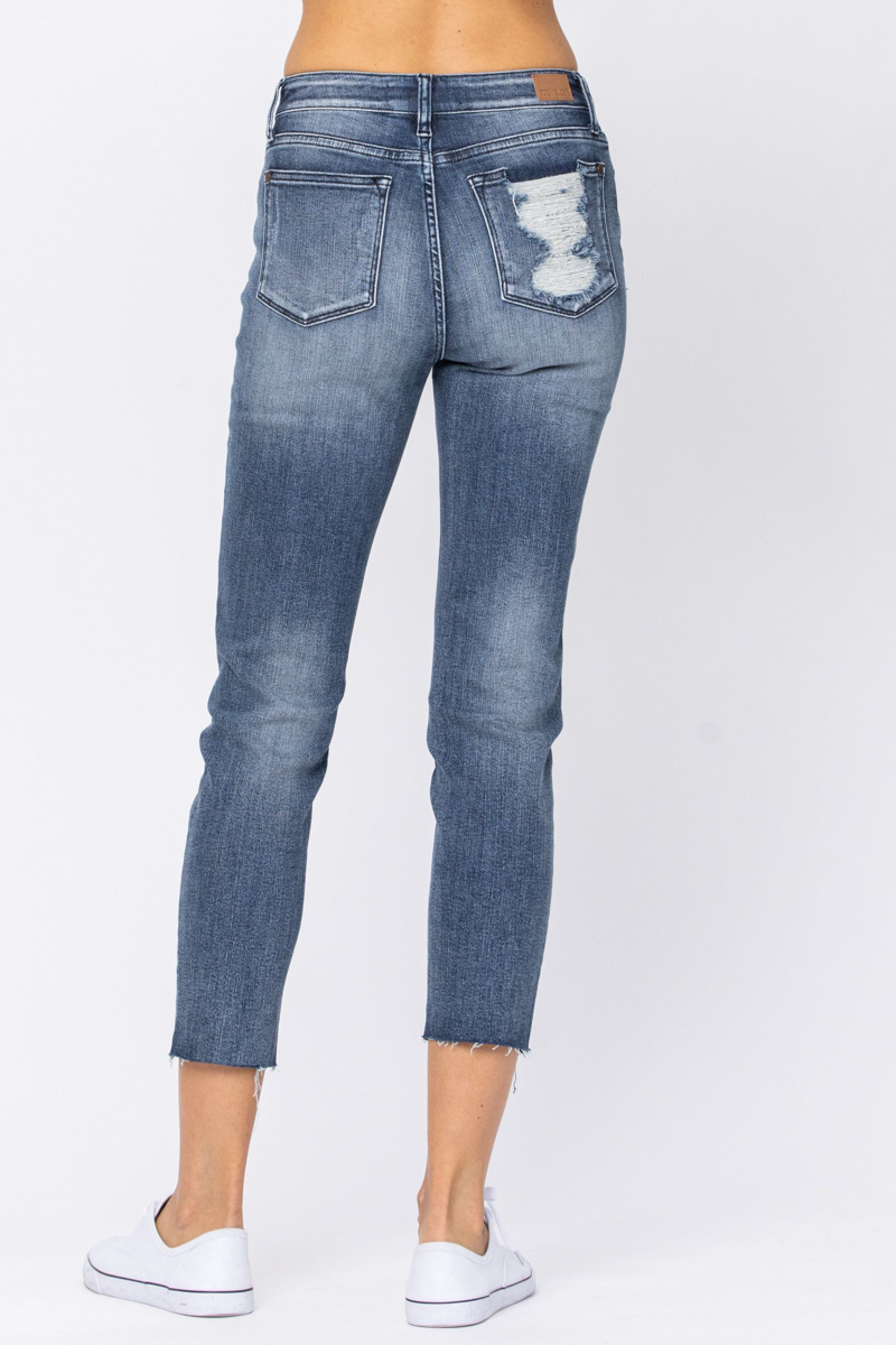 High-Rise Raw Hem Relaxed Fit