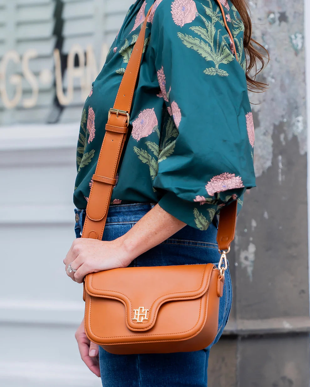 The Everyday Icon Crossbody