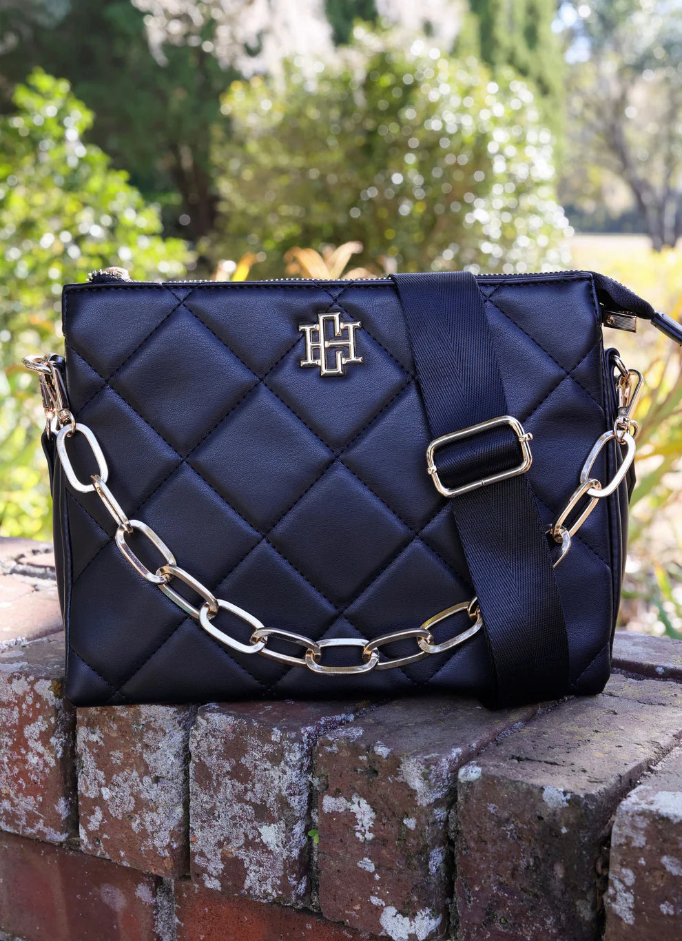 Ariana Crossbody Quilted